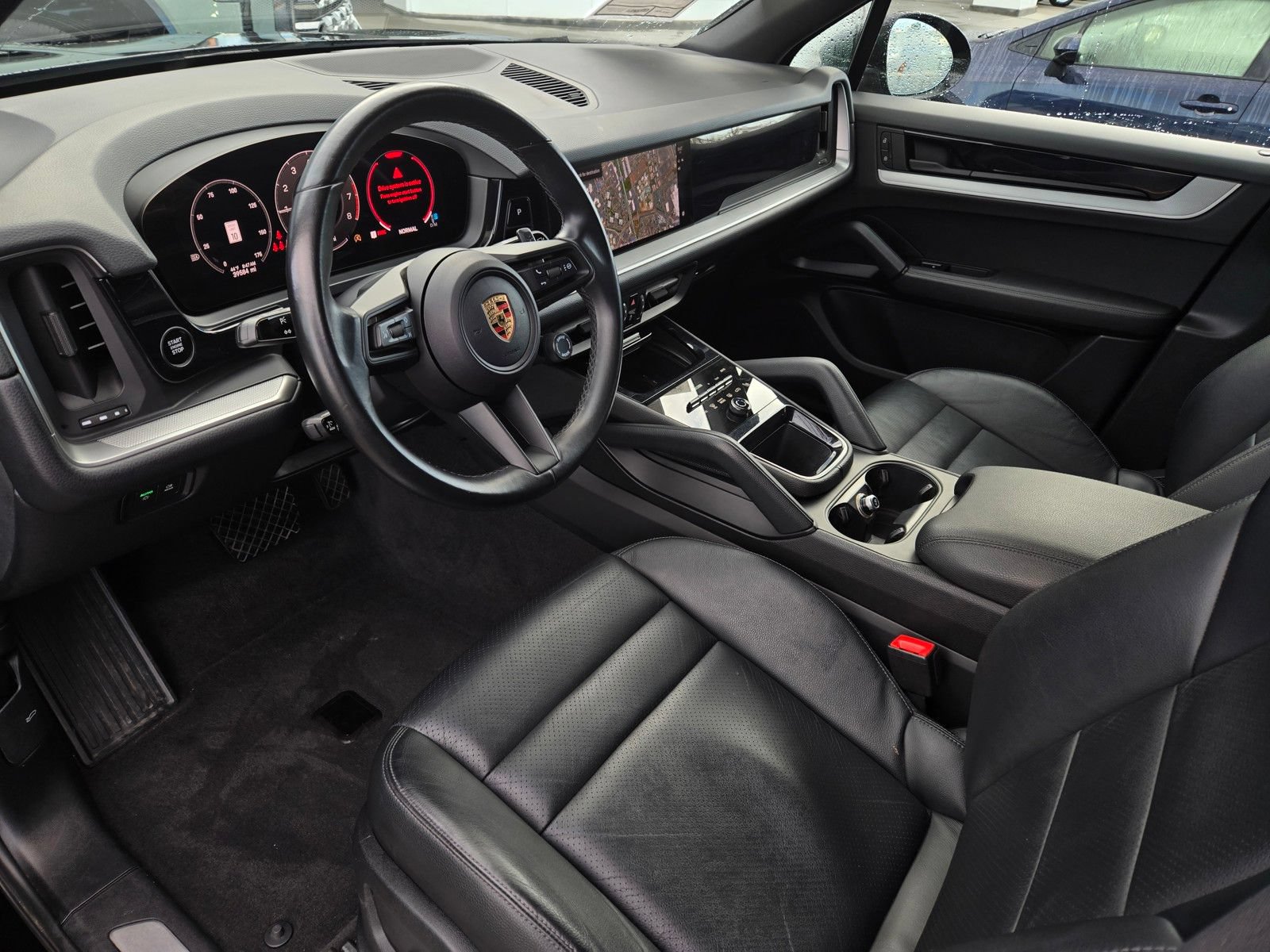 Used 2024 Porsche Cayenne AWD/4WD image 8