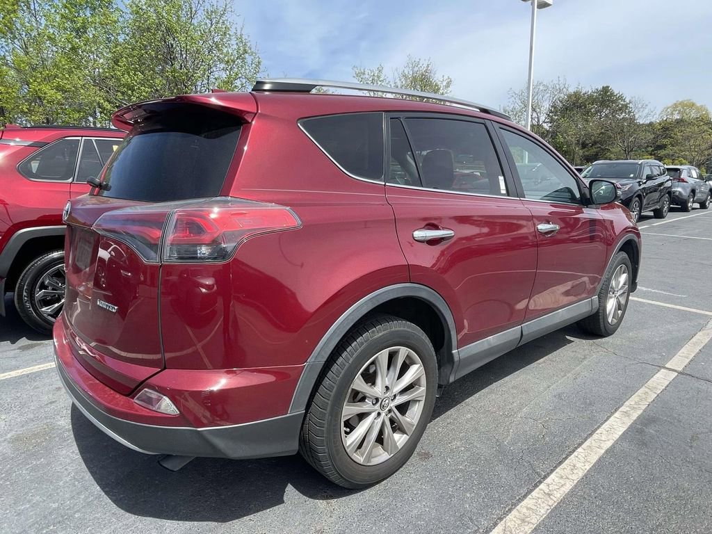 Used 2018 Toyota RAV4 Limited image 16