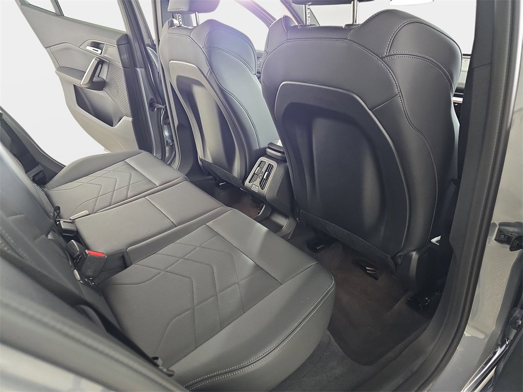 Certified 2025 BMW X2 xDrive28i image 10