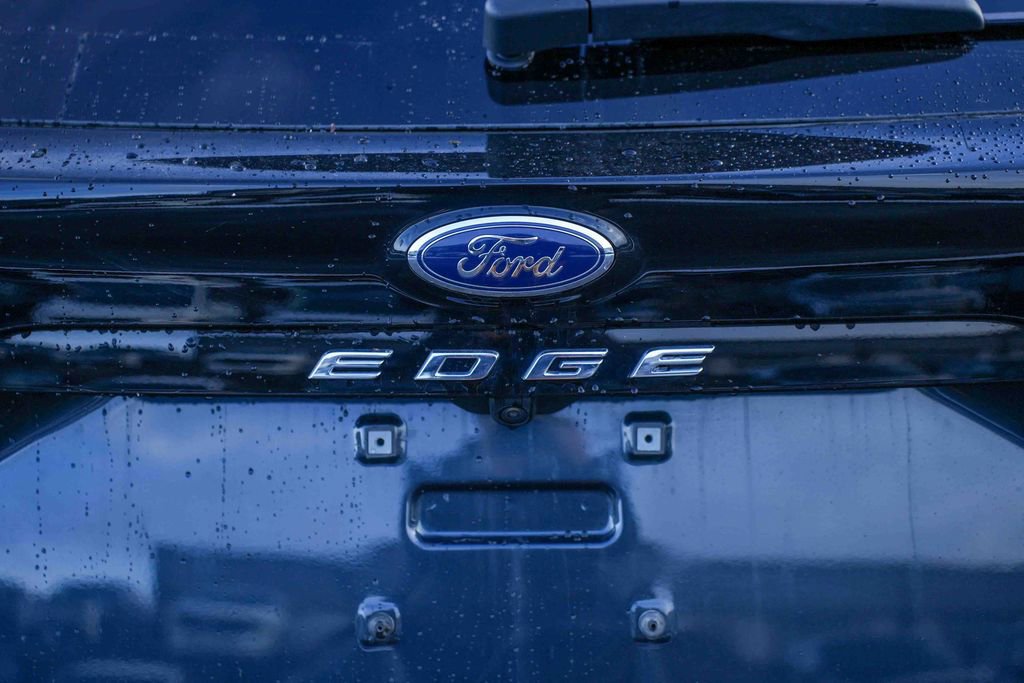 Used 2024 Ford Edge SEL w/ Convenience Package image 11