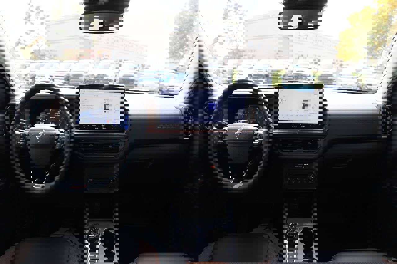 Used 2025 Ford Bronco Sport Outer Banks image 13