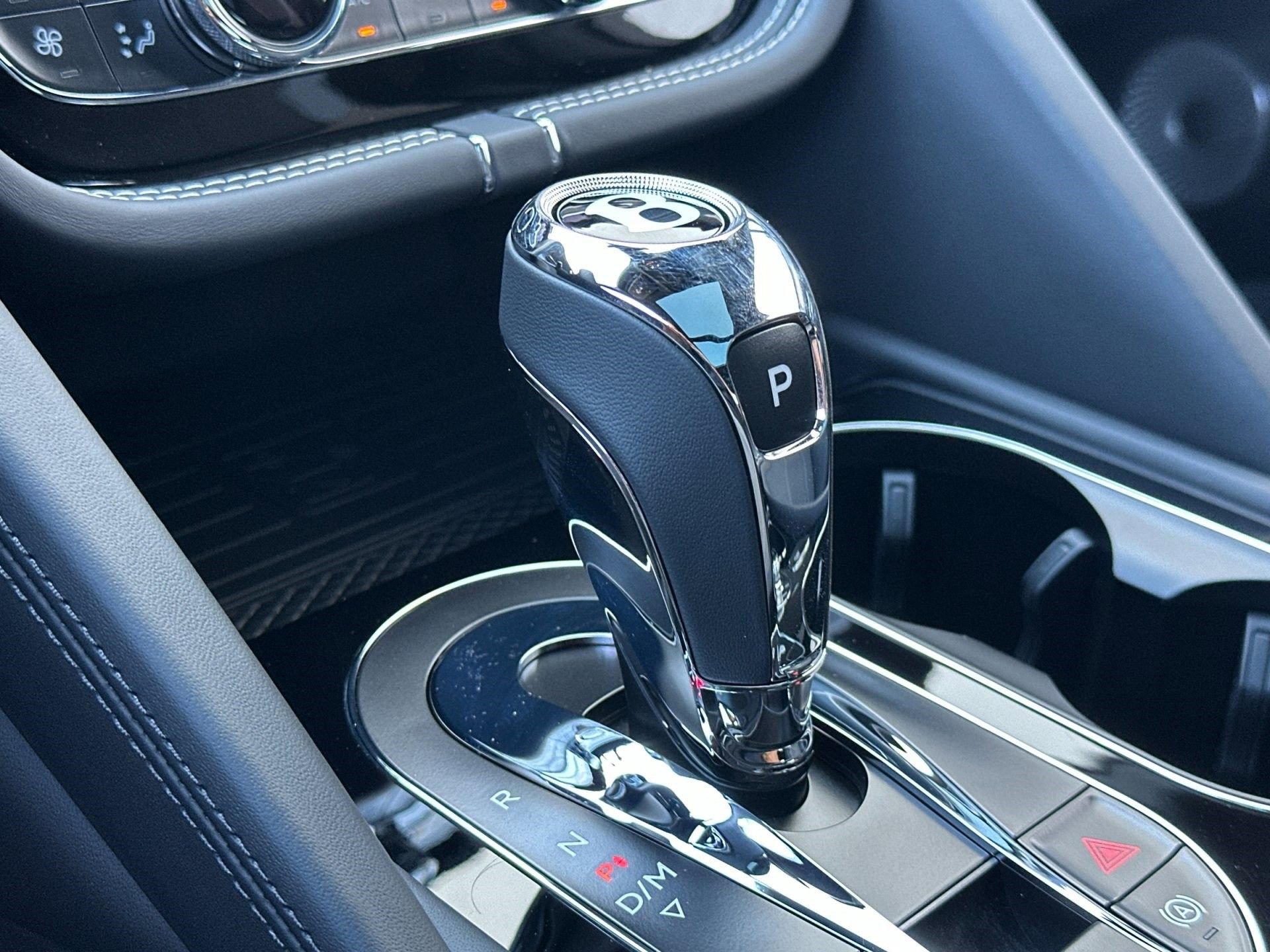 New 2025 Bentley Bentayga image 25