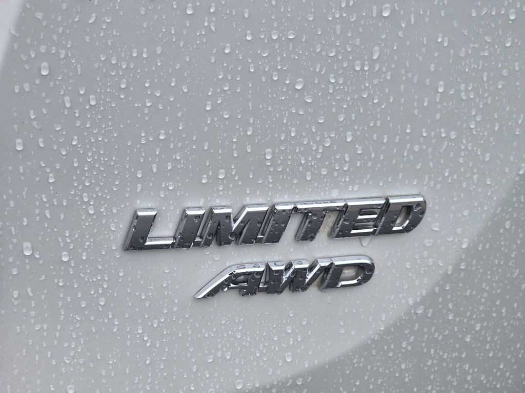 Used 2015 Toyota RAV4 Limited w/ Technology Package image 20