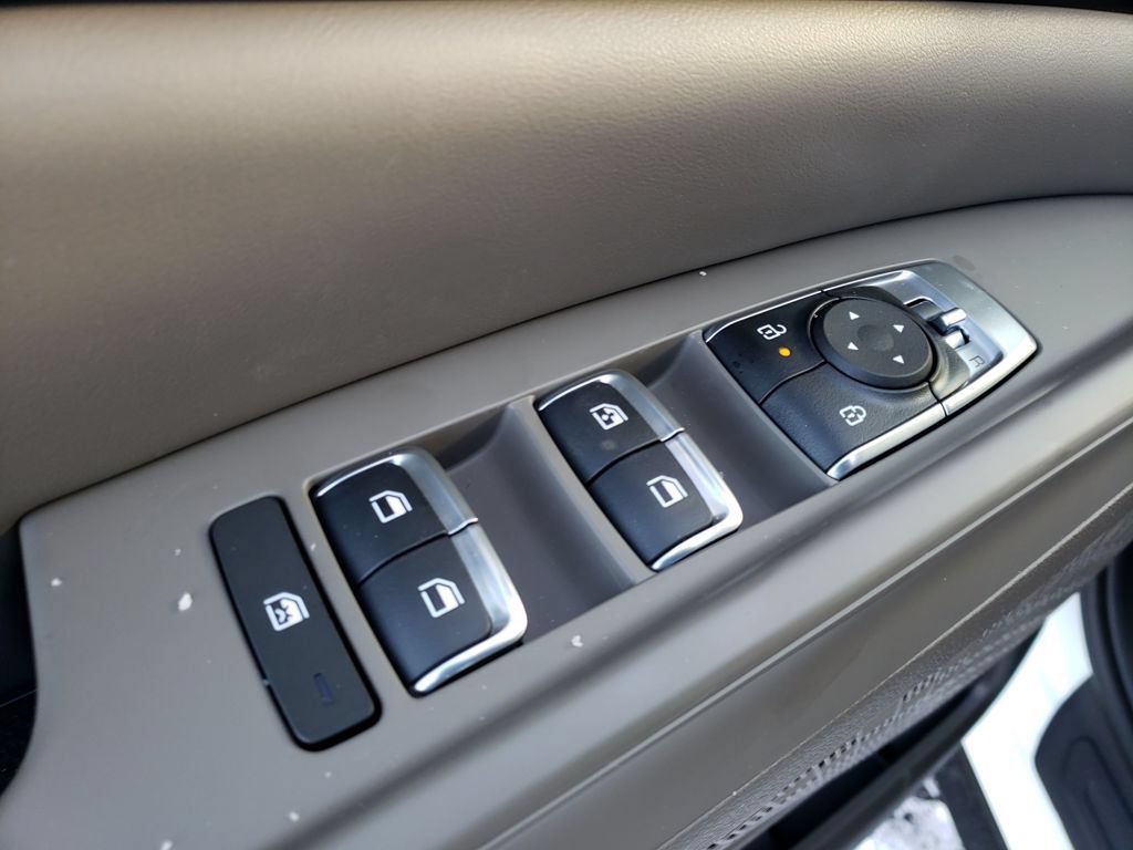 New 2026 Kia Carnival LXS FWD image 17