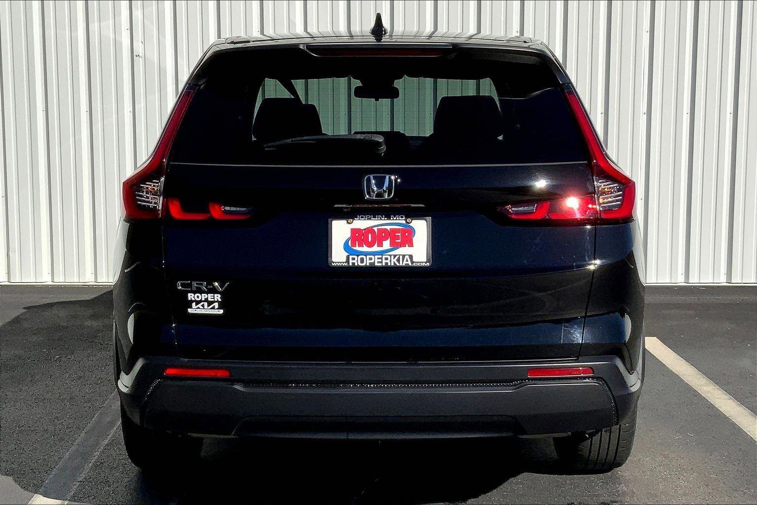 Used 2023 Honda CR-V EX image 4