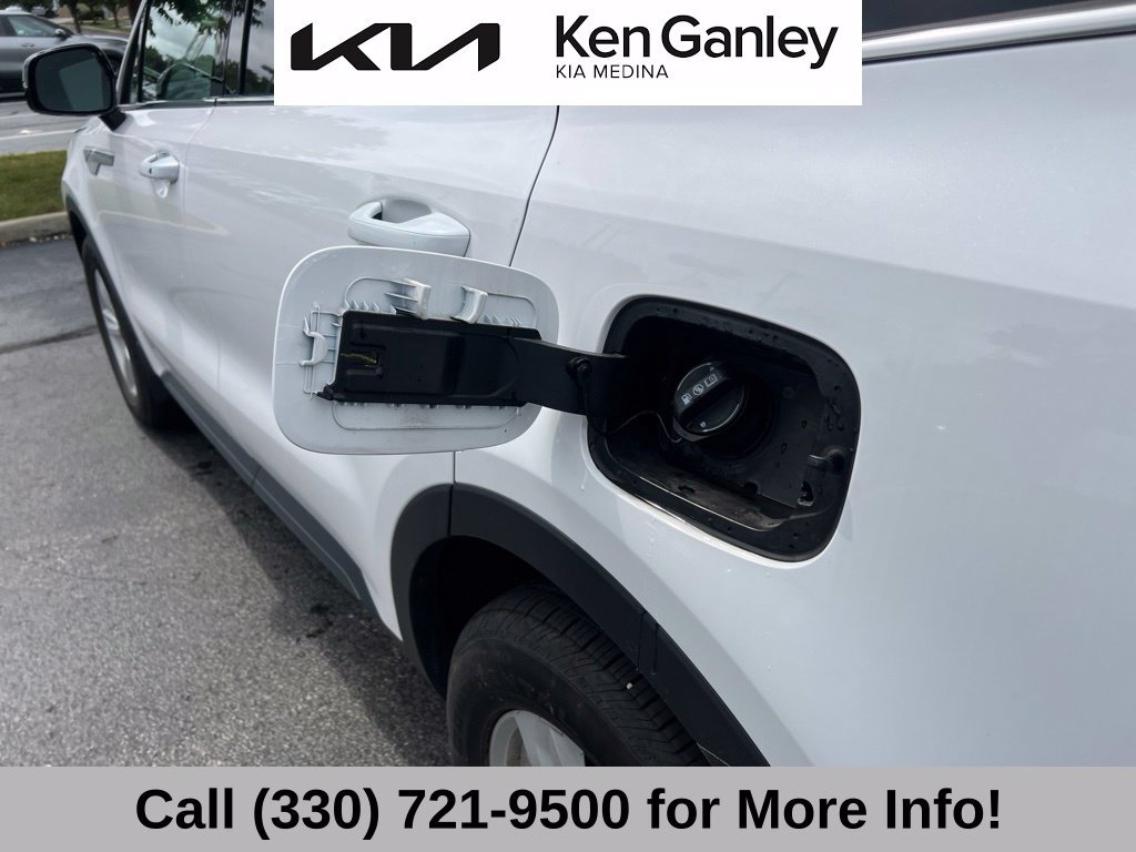 Certified 2026 Kia Sorento LX FWD image 48