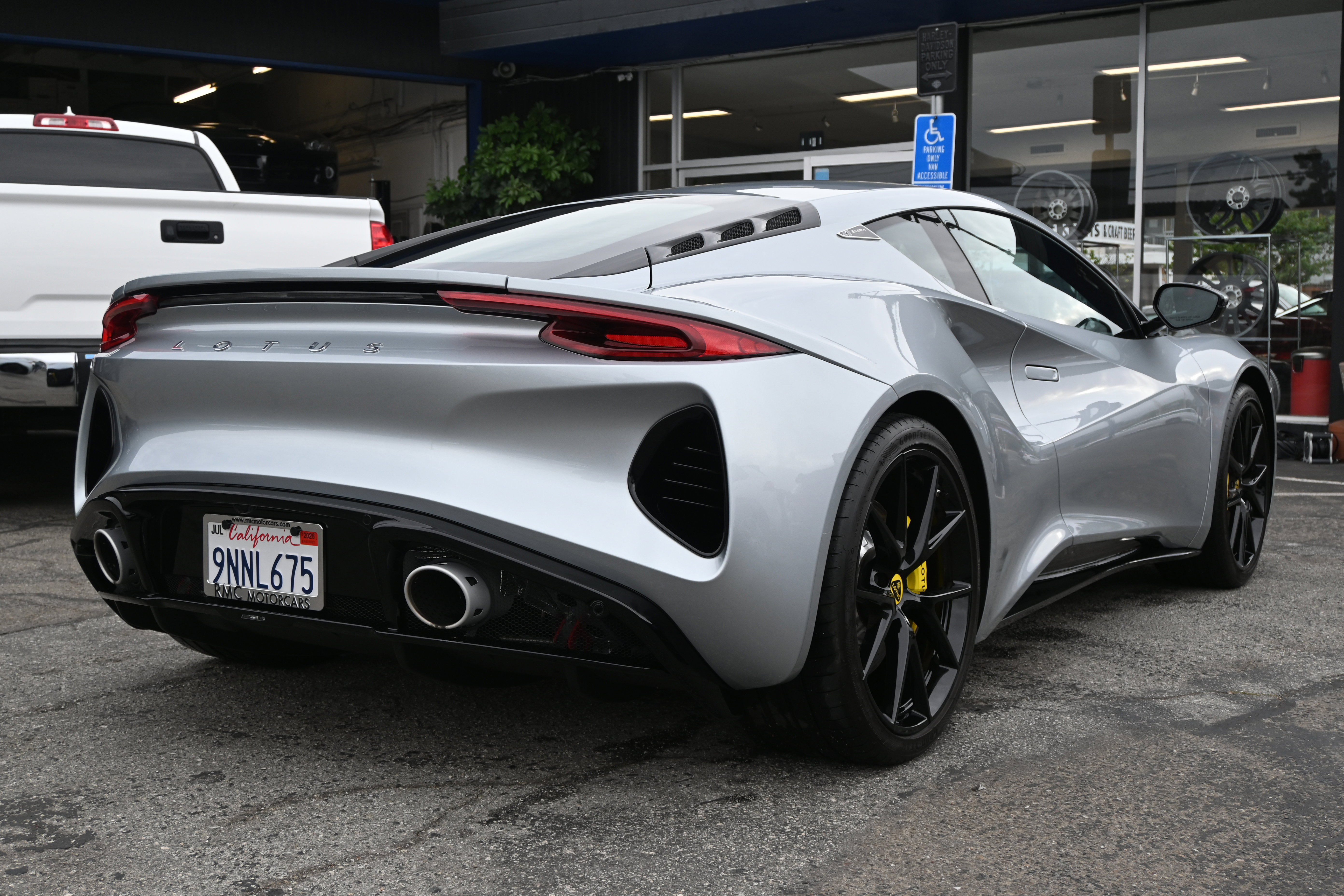 Used 2024 Lotus Emira First Edition image 5