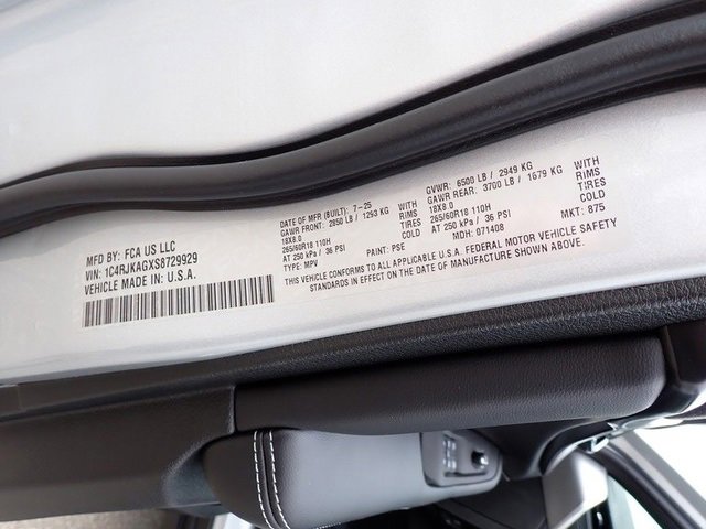 New 2025 Jeep Grand Cherokee L Laredo w/ Luxury Tech Group I image 20