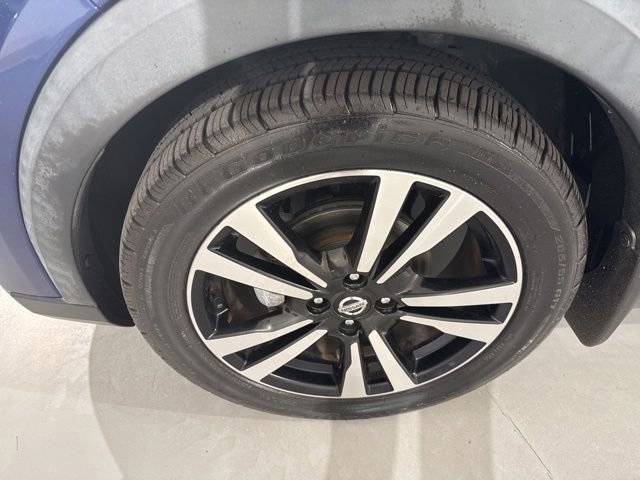 Used 2018 Nissan Kicks SR FWD image 5