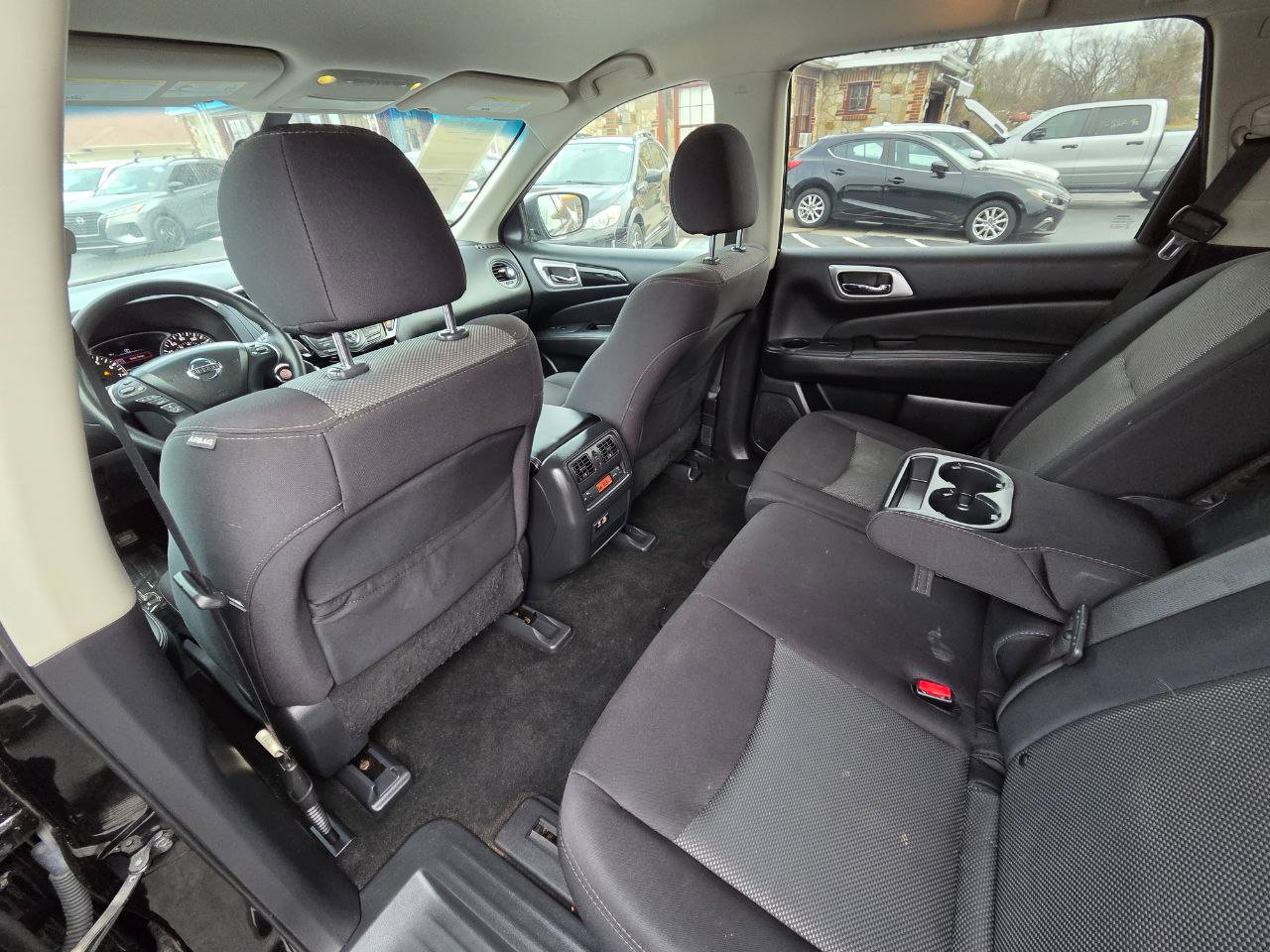 Used 2019 Nissan Pathfinder S image 14