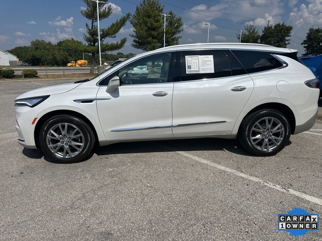 Used 2024 Buick Enclave Essence w/ Experience Buick Package image 18