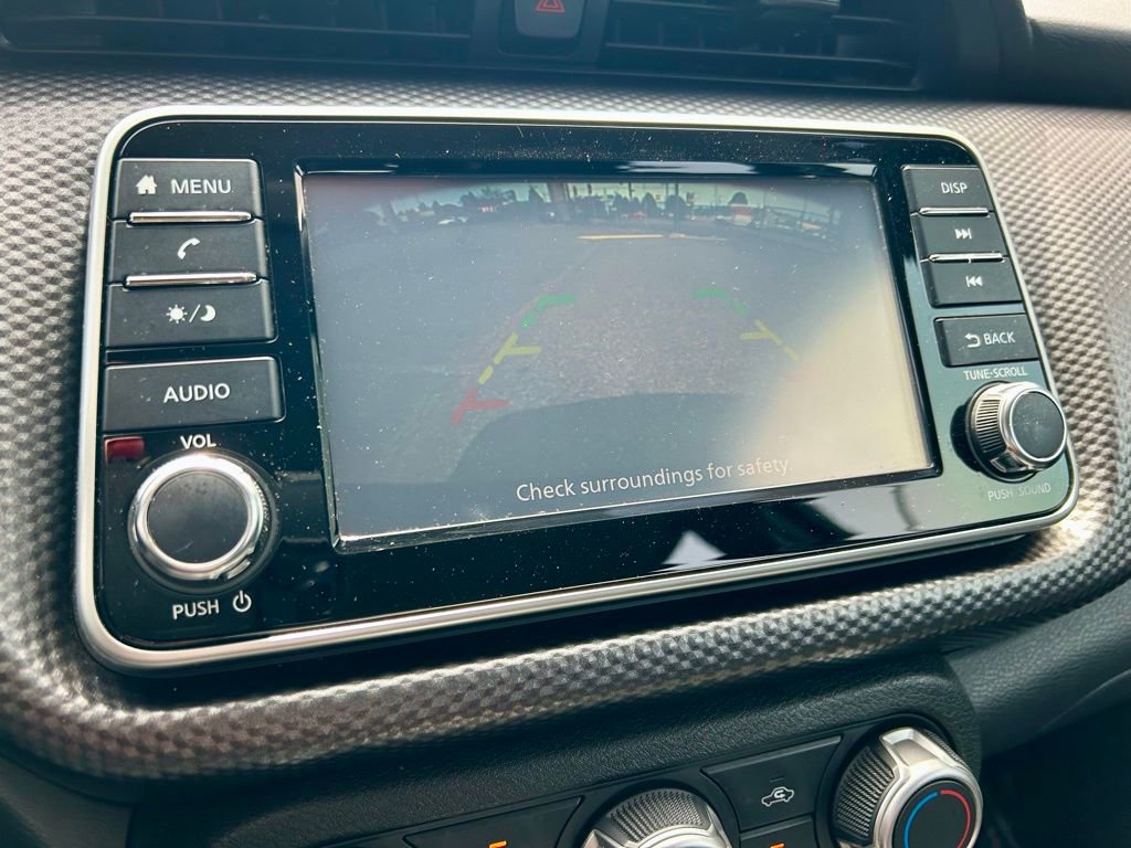 Used 2018 Nissan Kicks S FWD image 21