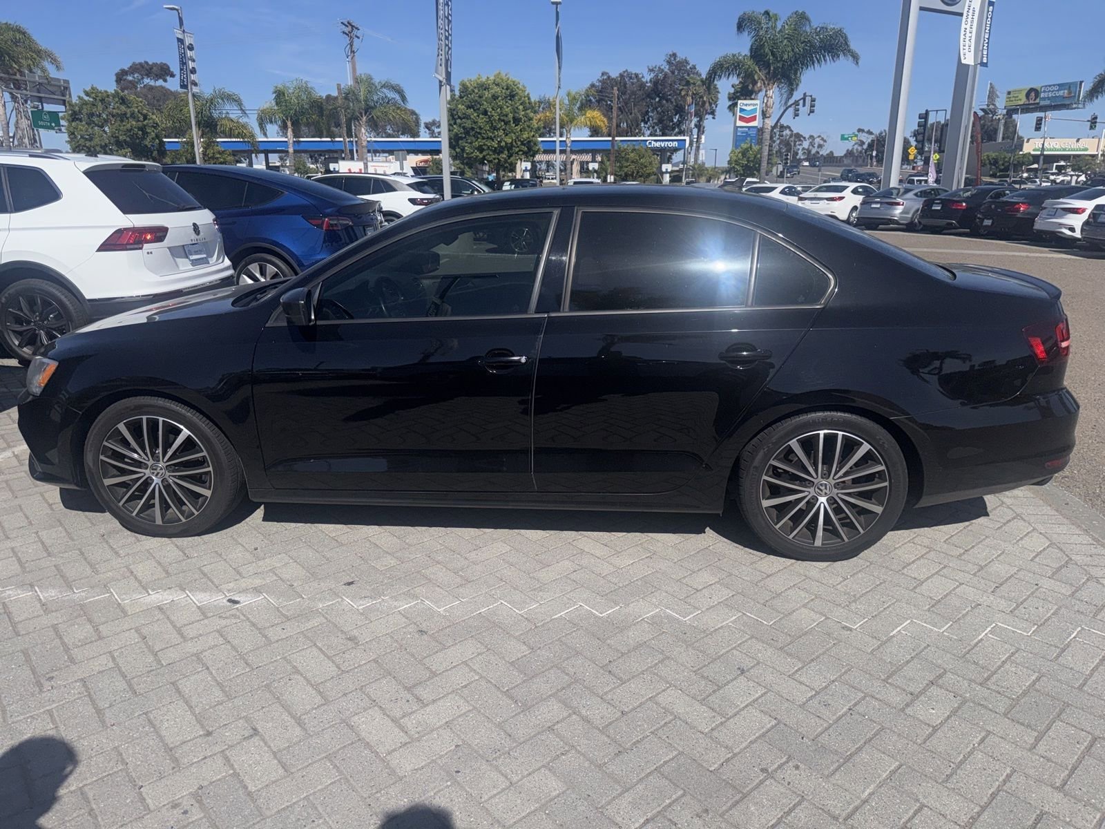 Used 2016 Volkswagen Jetta Sport FWD image 5