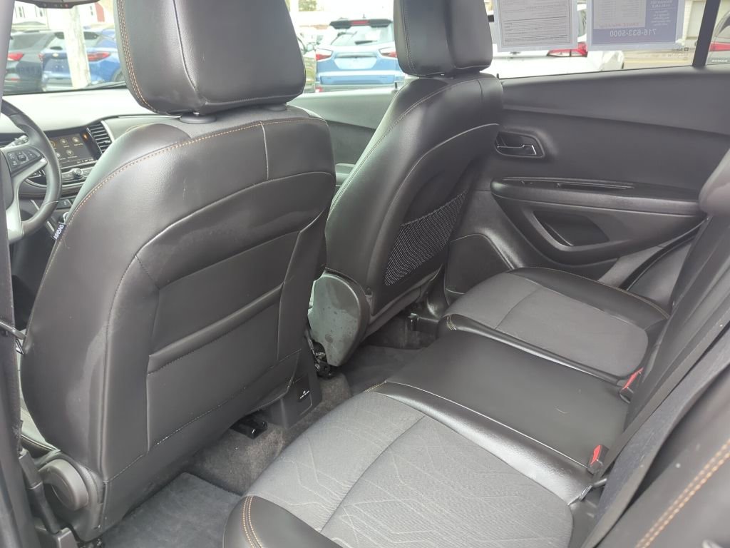 Certified 2018 Chevrolet Trax LT w/ LT Convenience Package image 12