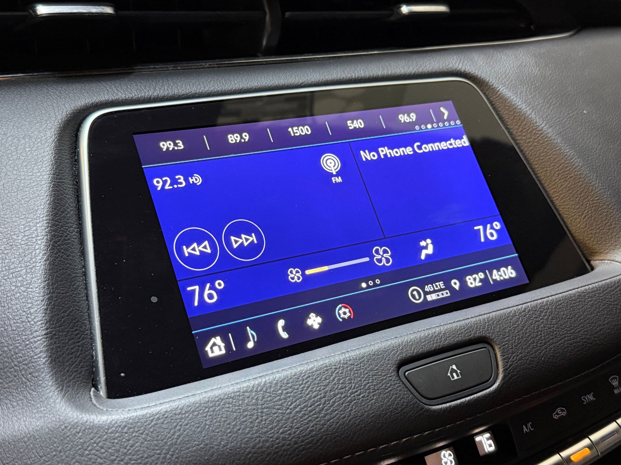 Certified 2023 Cadillac XT4 Premium Luxury image 27