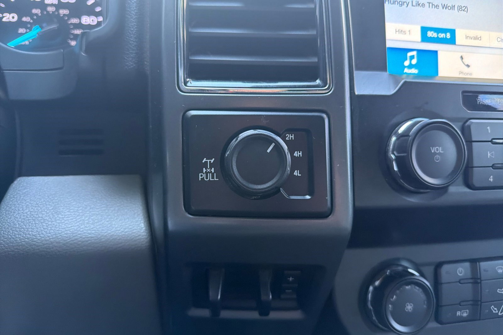 Used 2019 Ford F250 XLT w/ XLT Value Package image 38