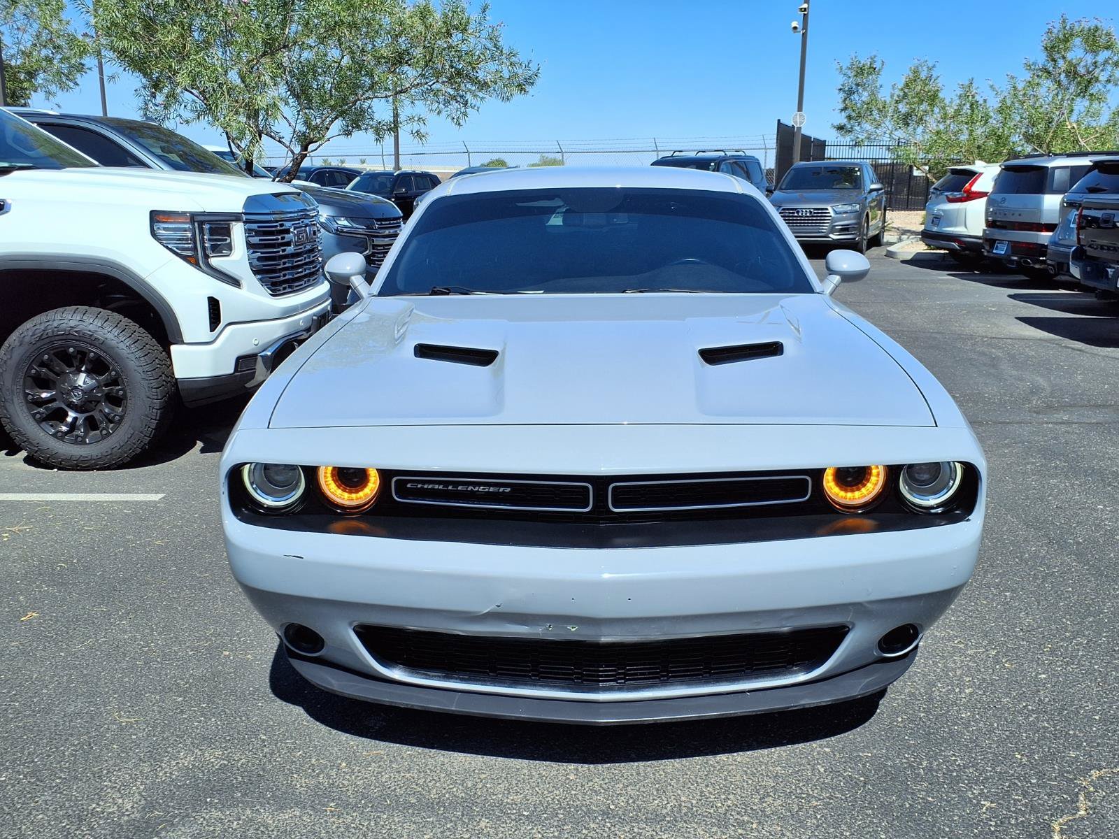 Used 2020 Dodge Challenger SXT RWD image 3