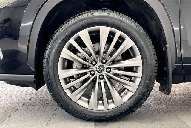 Used 2021 Toyota Highlander Platinum image 8
