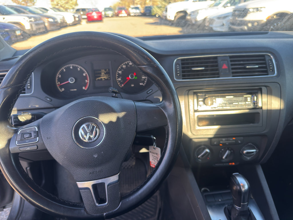 Used 2011 Volkswagen Jetta SE image 11