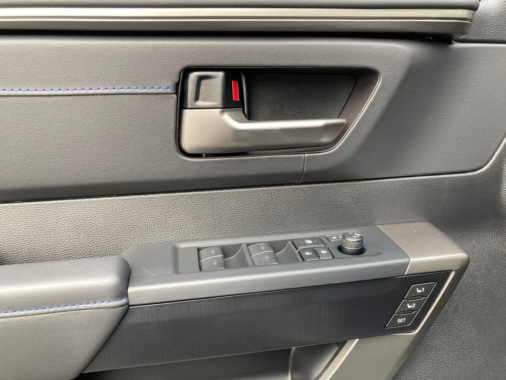 New 2026 Toyota Tundra Platinum AWD/4WD image 12