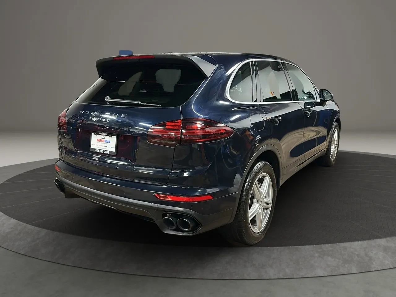 Used 2017 Porsche Cayenne S image 5