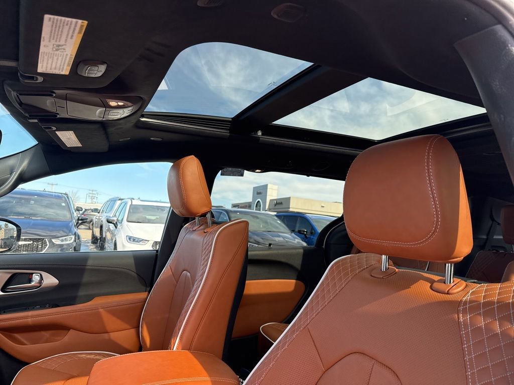 New 2026 Chrysler Pacifica Pinnacle AWD/4WD image 18