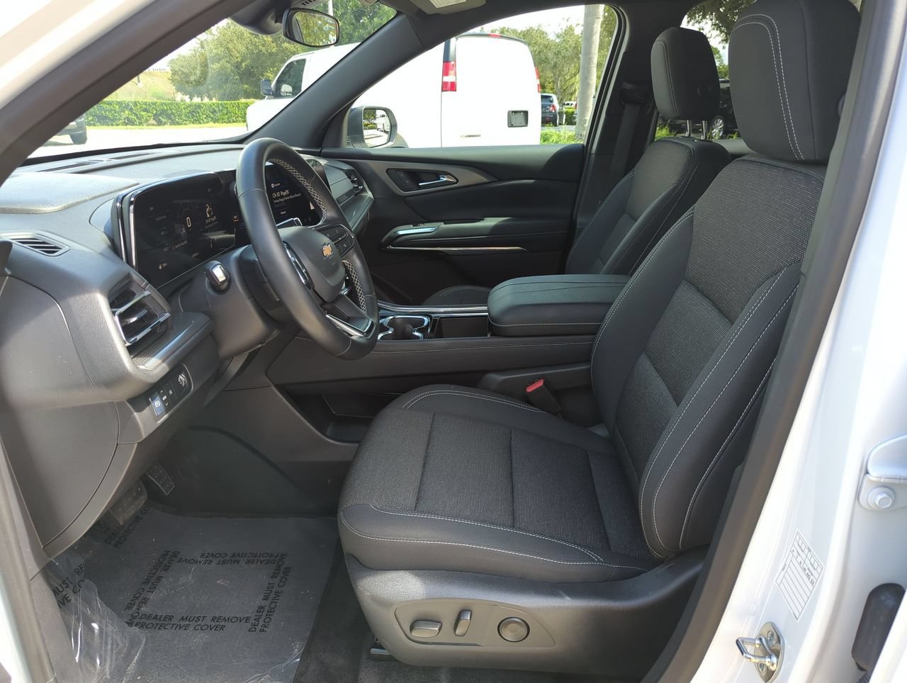 Certified 2026 Chevrolet Traverse LT FWD image 17