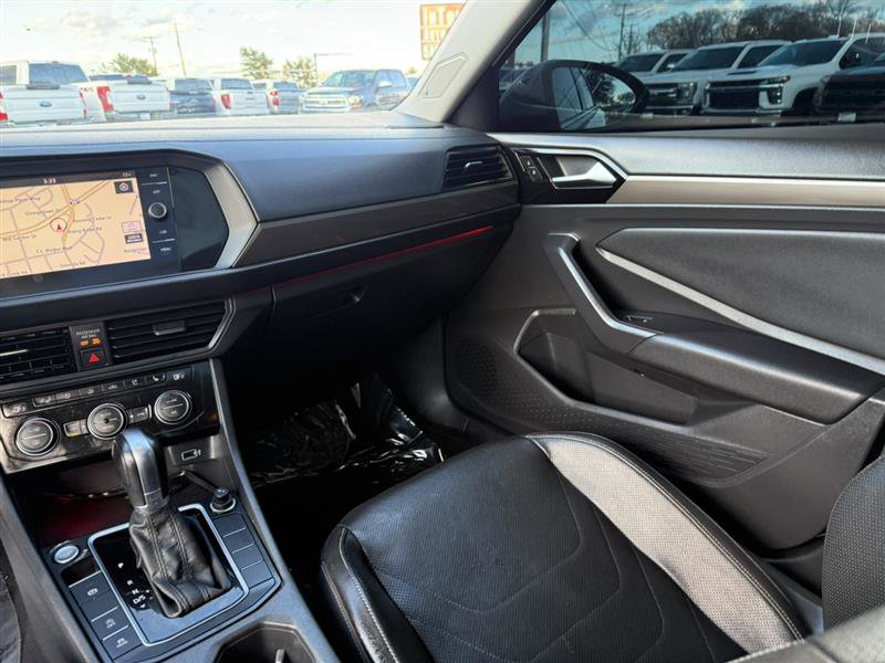 Used 2019 Volkswagen Jetta SEL Premium FWD image 27