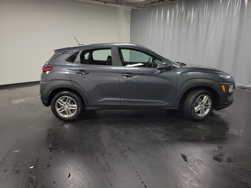 Used 2021 Hyundai Kona SE w/ Cargo Package FWD image 9