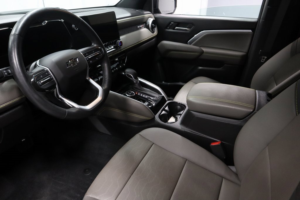 Used 2024 Chevrolet Colorado ZR2 w/ ZR2 Convenience Package III image 22