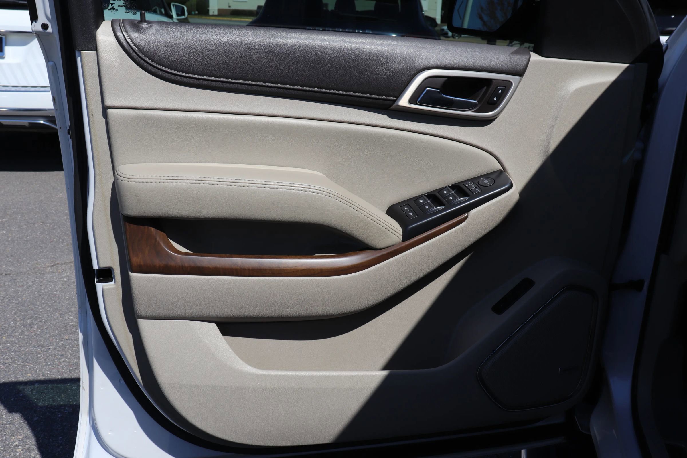 Used 2019 GMC Yukon Denali w/ Denali Ultimate Package image 6