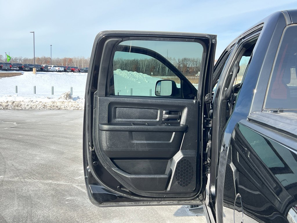 Used 2022 RAM 3500 Tradesman image 37