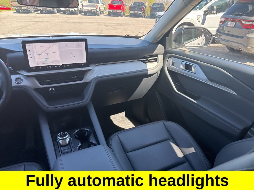 Used 2026 Ford Explorer Active w/ Active Comfort Package AWD/4WD image 14