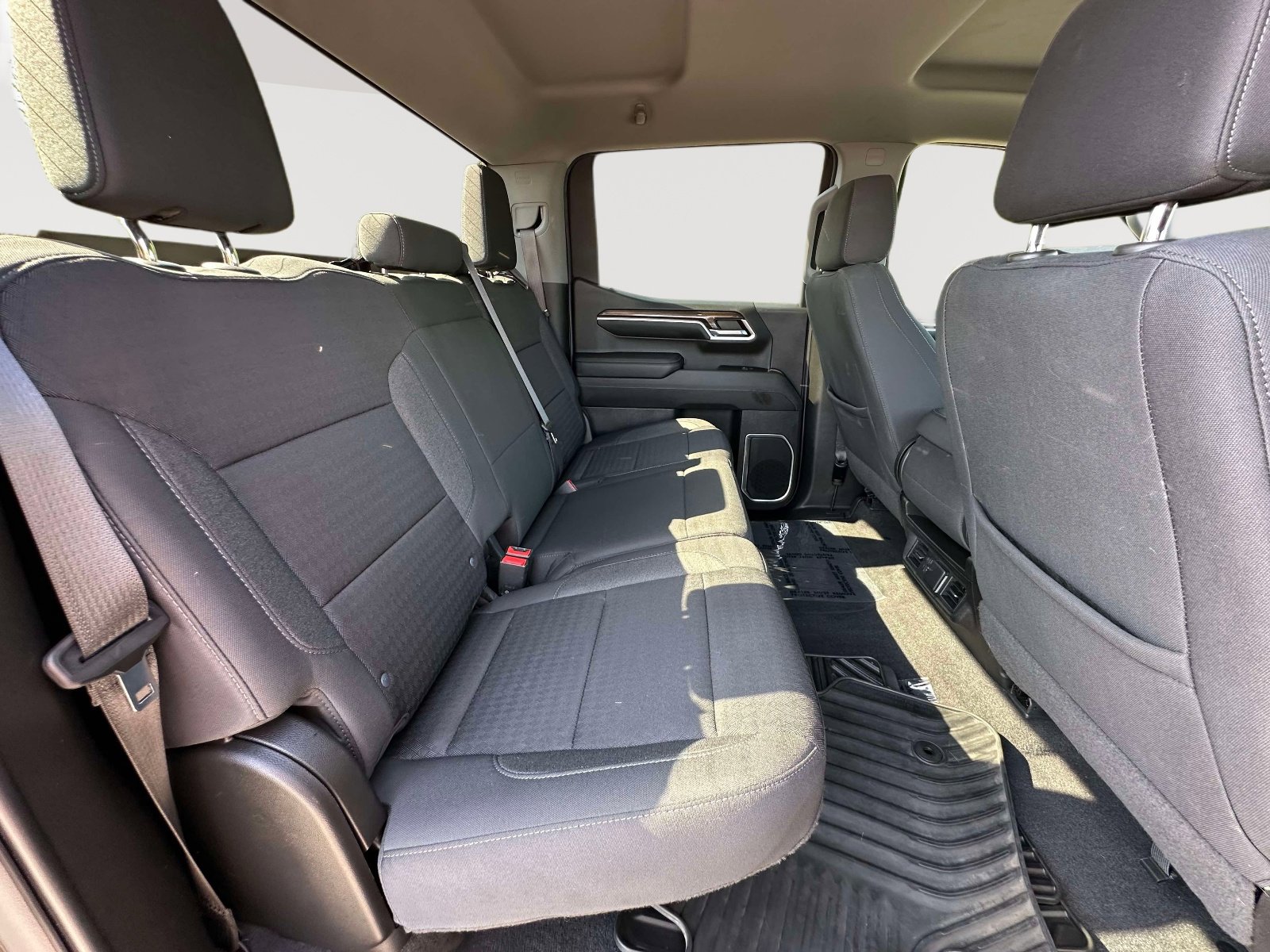 Used 2022 Chevrolet Silverado 1500 LT AWD/4WD image 30