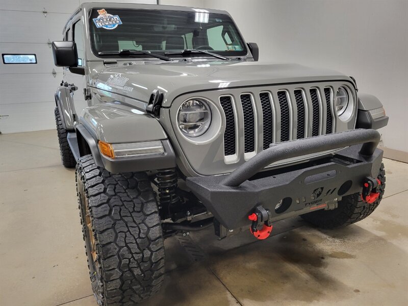 Used 2022 Jeep Wrangler Unlimited Sahara w/ LED Lighting Group AWD/4WD image 15