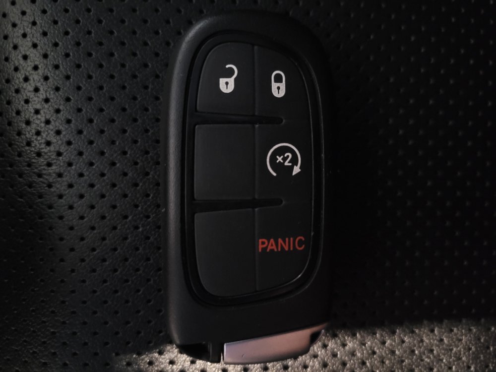 Used 2021 Jeep Cherokee Latitude Lux FWD image 32