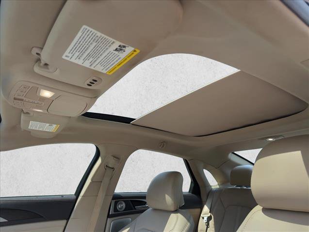 Used 2019 Lincoln MKZ Reserve w/ Luxury Package FWD image 27