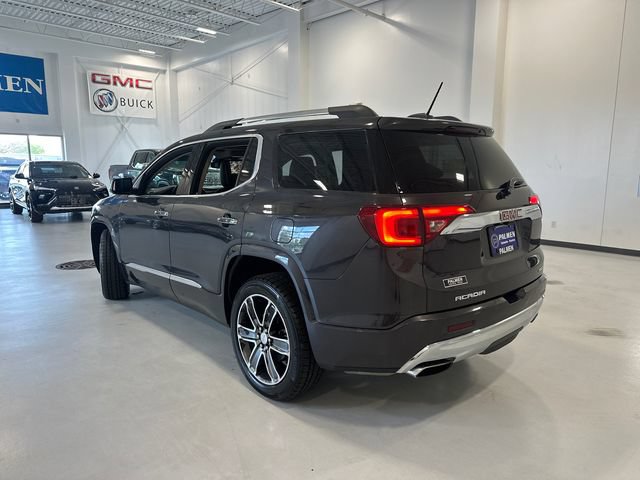Certified 2017 GMC Acadia Denali w/ Technology Package AWD/4WD image 7