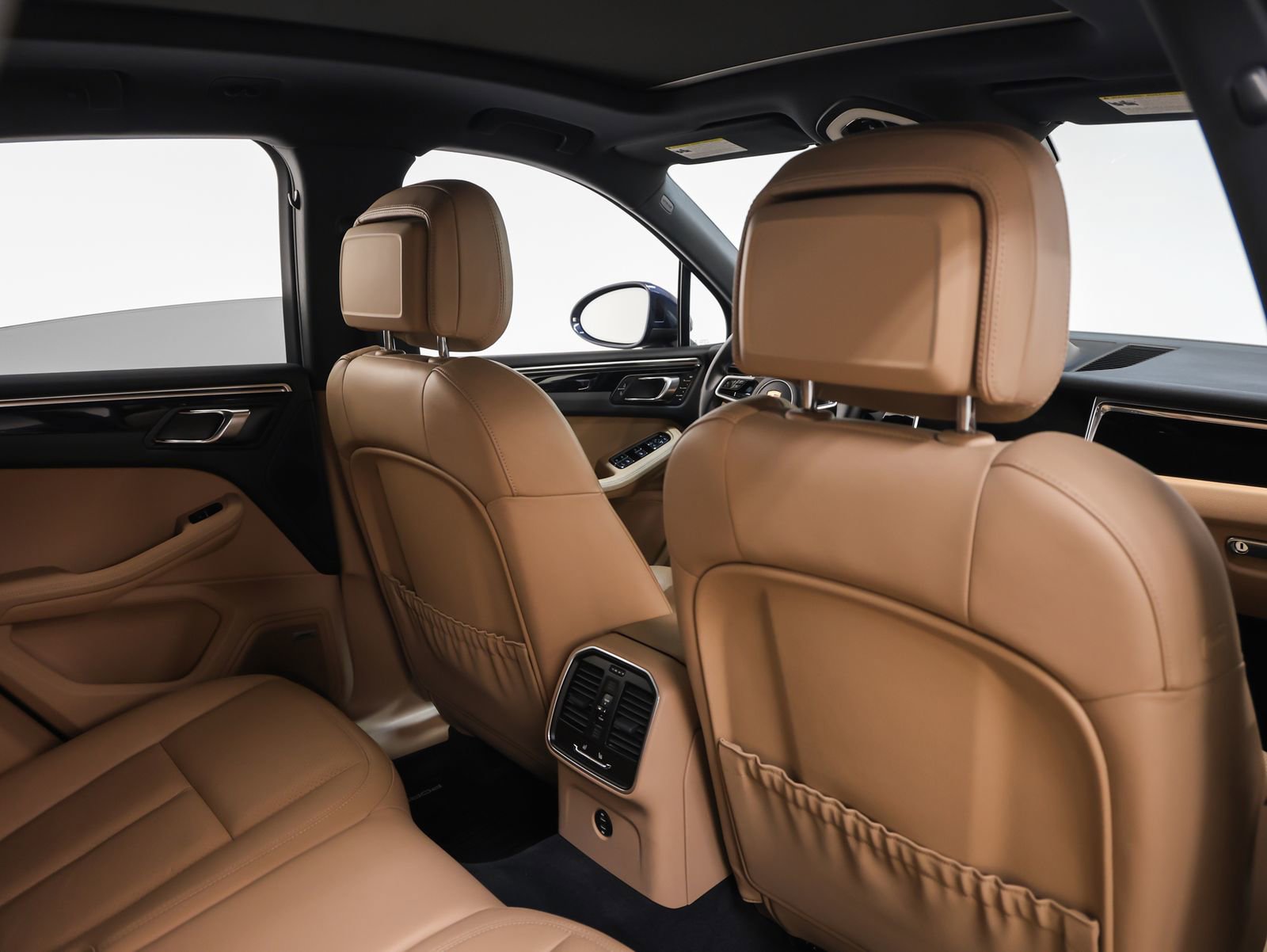 Used 2020 Porsche Macan image 22