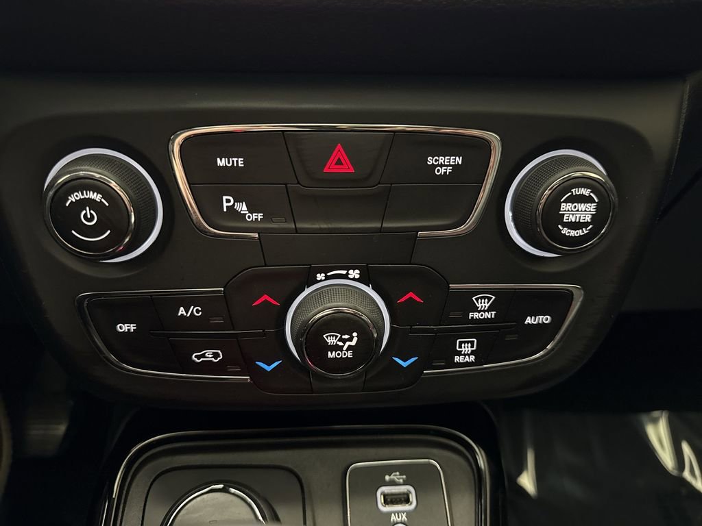 Used 2017 Jeep Compass Limited w/ Navigation Group AWD/4WD image 20