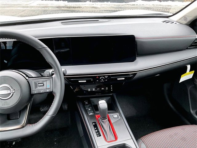 Used 2025 Nissan Kicks SR image 6