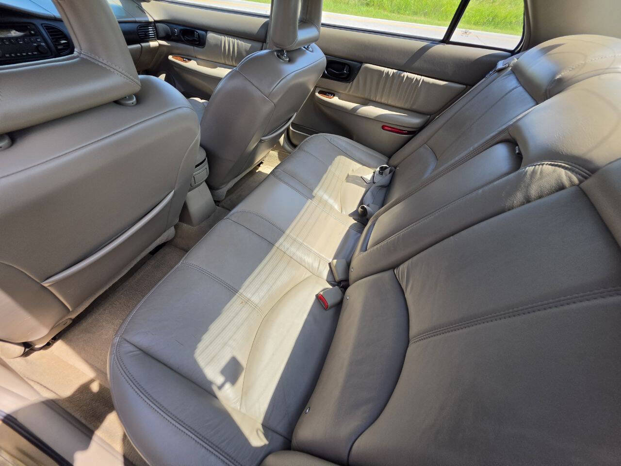 Used 2004 Buick Regal LS FWD image 4