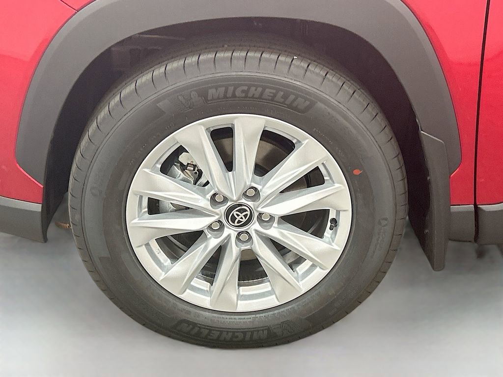 New 2026 Toyota Corolla Cross LE image 8