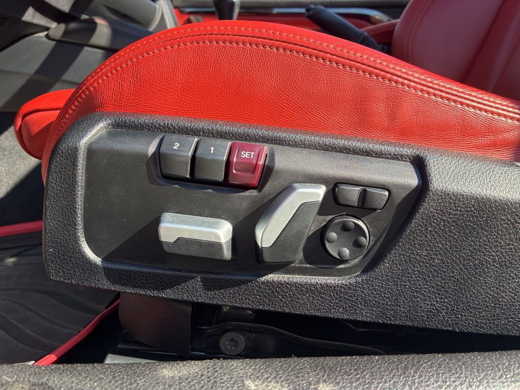 Used 2016 BMW M4 Convertible image 20