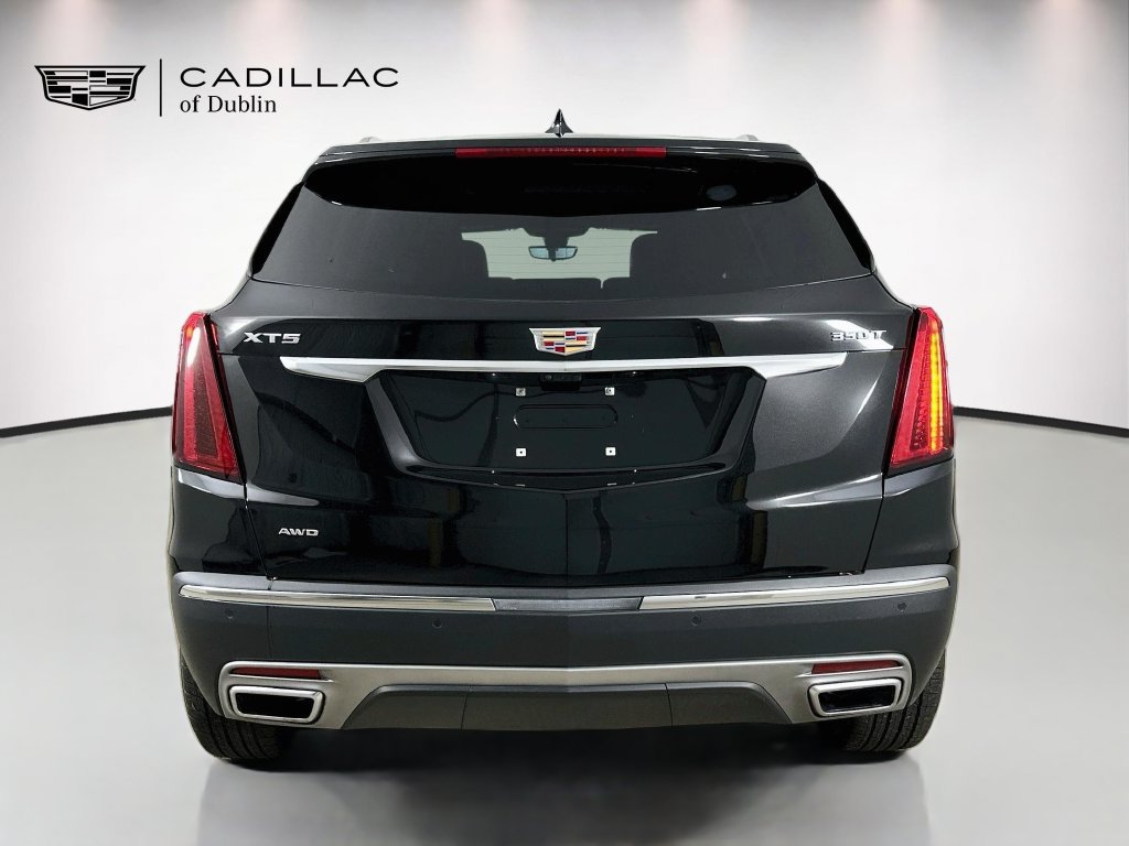 New 2026 Cadillac XT5 Premium Luxury w/ LPO, Floor Liner Package AWD/4WD image 6