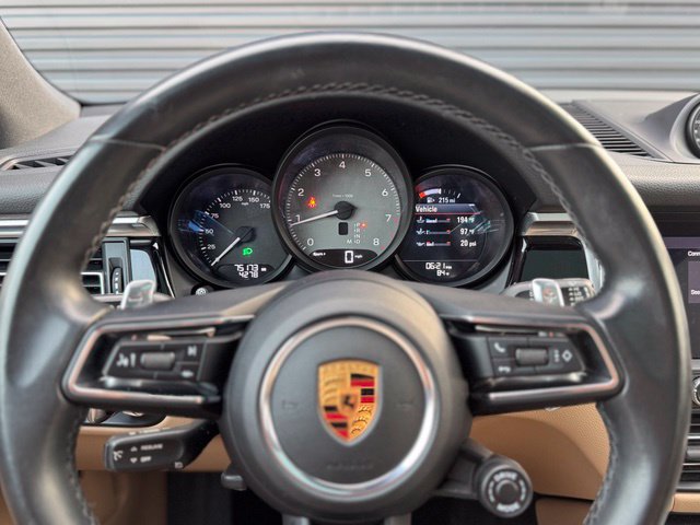 Certified 2022 Porsche Macan S AWD/4WD image 21