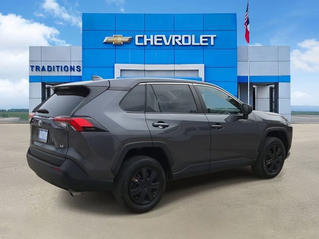 Used 2022 Toyota RAV4 LE FWD image 9