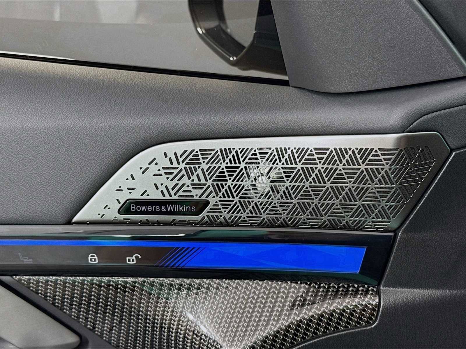 Used 2025 BMW M5 w/ Carbon Package AWD/4WD image 19