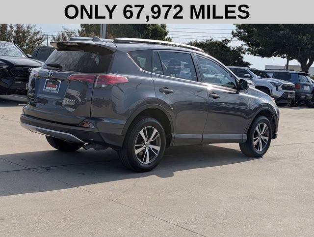 Used 2016 Toyota RAV4 XLE w/ Convenience Package FWD image 4