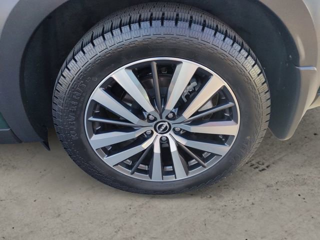 Used 2022 Nissan Pathfinder Platinum w/ Cargo Package image 14